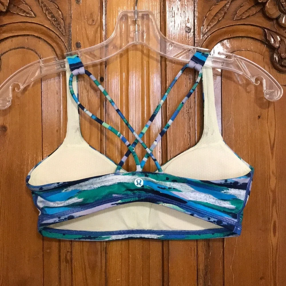 Lululemon Free To Be Bra Top